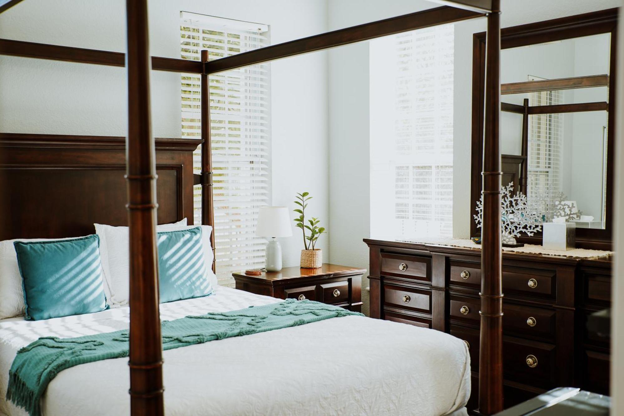 ווסט ביי Shangri-La Boutique Bed & Breakfast מראה חיצוני תמונה