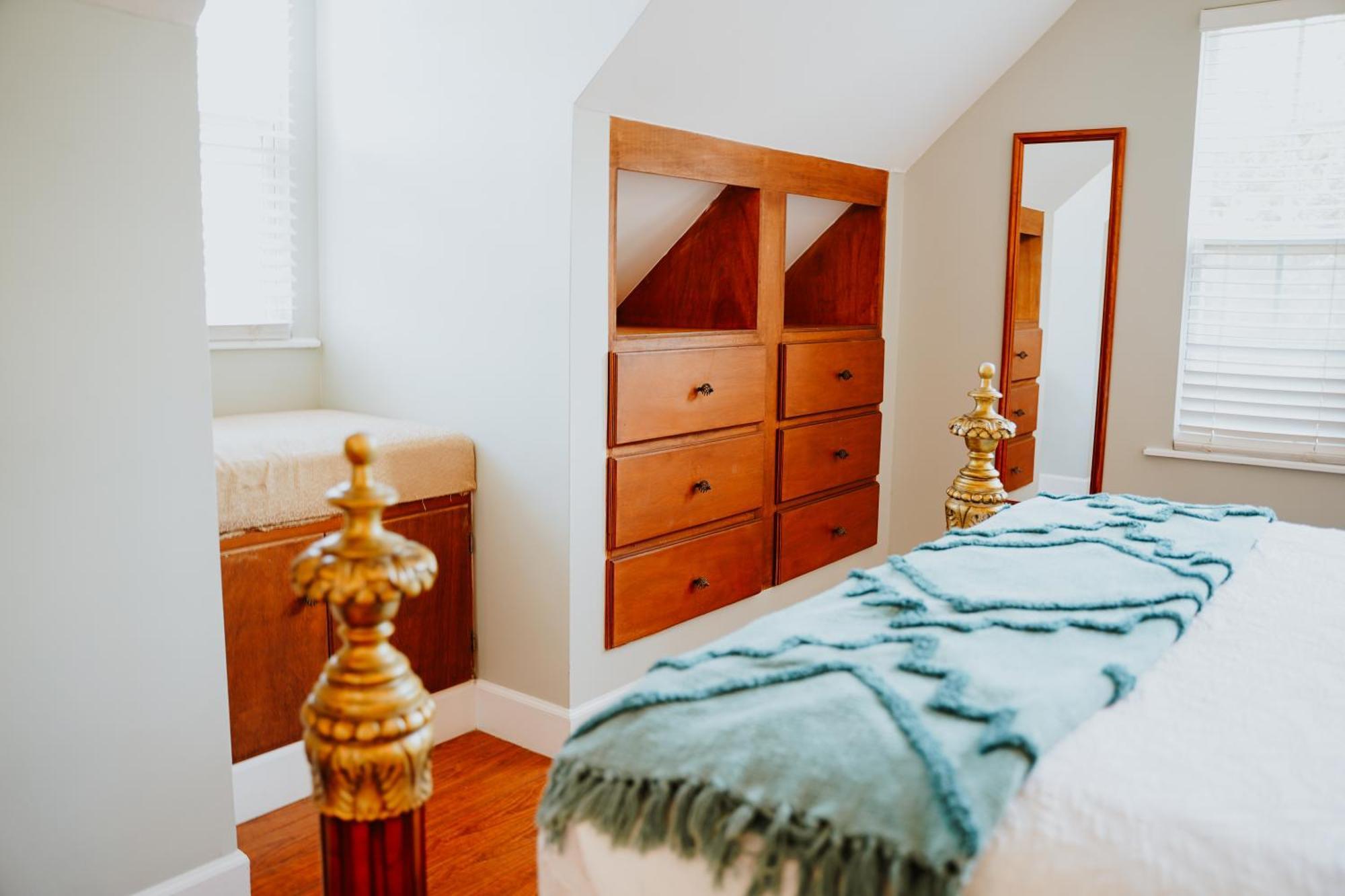 ווסט ביי Shangri-La Boutique Bed & Breakfast חדר תמונה